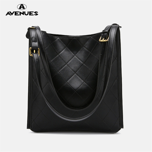 Lady Large Diamond Quilted PU TOP HANDLE BAGS